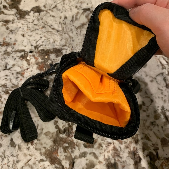 Dolica Universal Premium Quality Camera Case - Picture 2 of 4